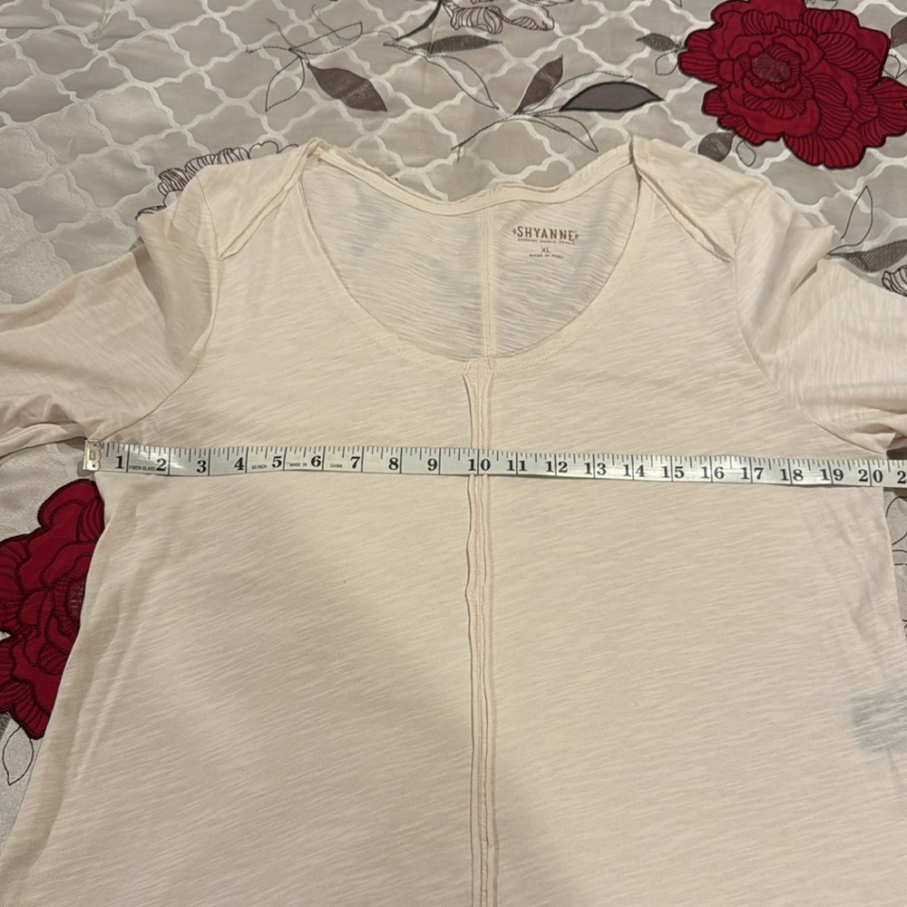 SHYANNE Cream L/S top XL Women’s NWT - Picture 3 of 5